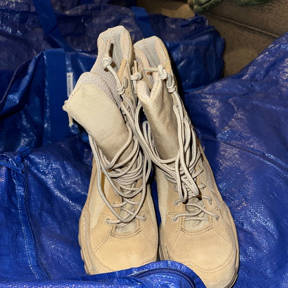 Danner boots - Picture 2 of 4